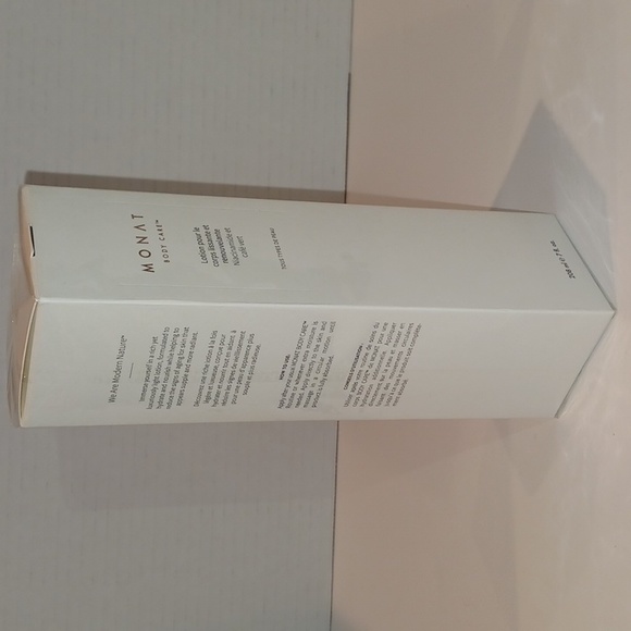 NWT Monat - Smooth & Renew Body Lotion! - Picture 3 of 7